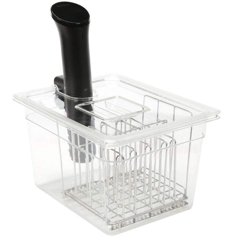 Sous Vide container with rack inside